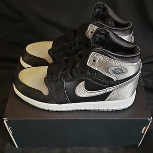 *Brand New* Jordan Retro 1 Og Satin Shadow Highs
